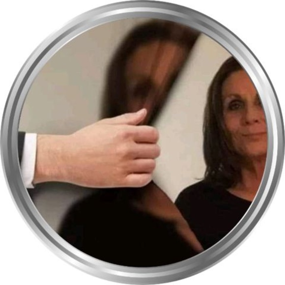 Meet your Posher, Sheila - Picture 1 of 1